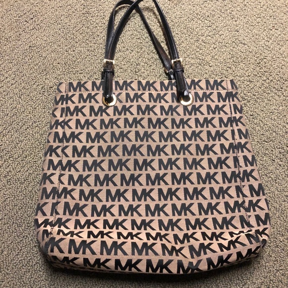 Fantastic Michael Kors canvas tote bag - Picture 2 of 5